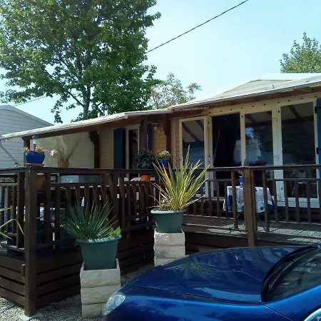 Les Sables Du Midi Camping *
